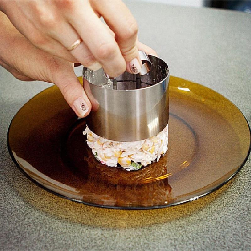 Round stainless steel cake mold set