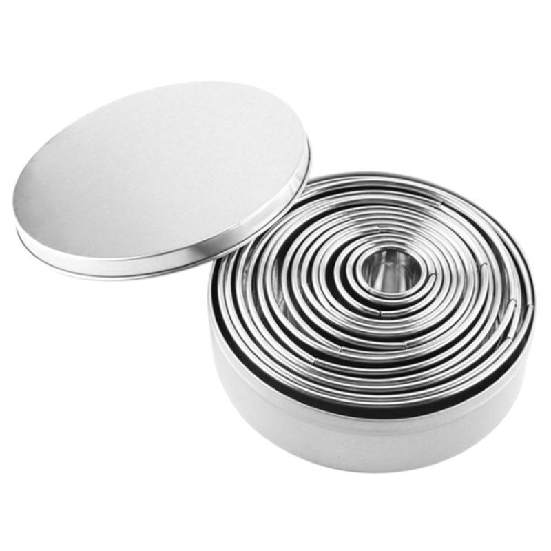 Round stainless steel cake mold set